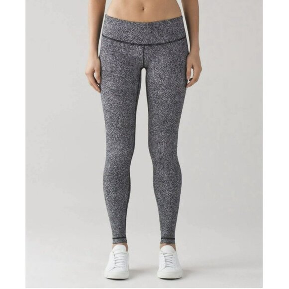 Lululemon Wunder Under Pant III Line Up White Black Size 6 EUC - Picture 1 of 7